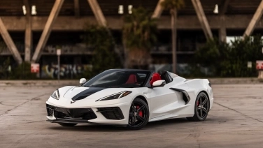 2025 Chevrolet Corvette Stingray Convertible Rental car image