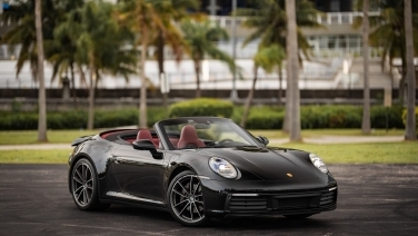 Porsche 911 Carrera S 992 gallery image 1