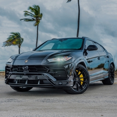 Partner with Amani Miami: Lease Your Luxury Vehicle extra service image