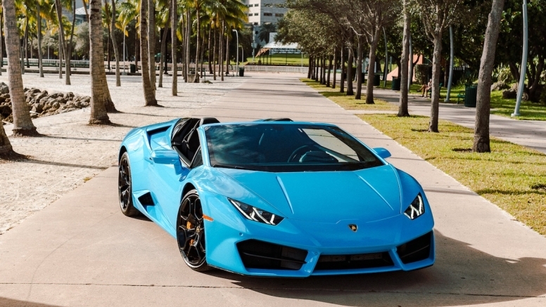 Top 7 Exotic Cars to Rent in Miami for the Ultimate Luxury Experience image