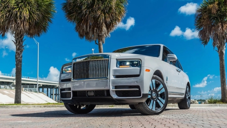 Luxury Lifestyle: Elevate Your Vacation with a Rolls-Royce Rental in Miami image