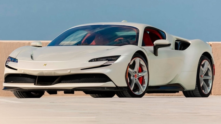 Miami Ferrari Weekend: Which Prancing Horse Is Right for You? image
