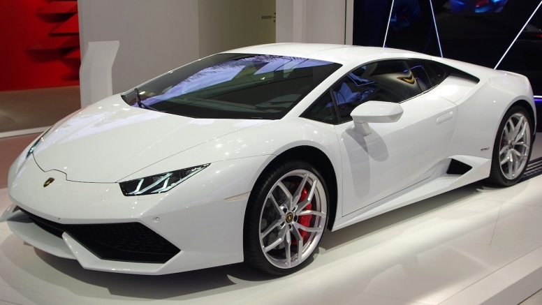 Lamborghini Rentals for Miami’s Hottest Events image