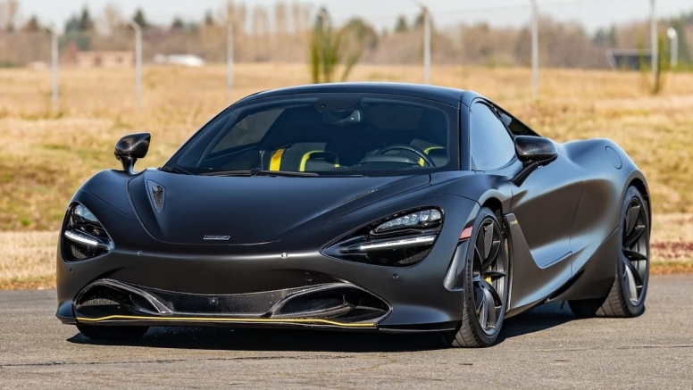 Unleashing the McLaren 720S: The Supercar Sensation of South Florida image