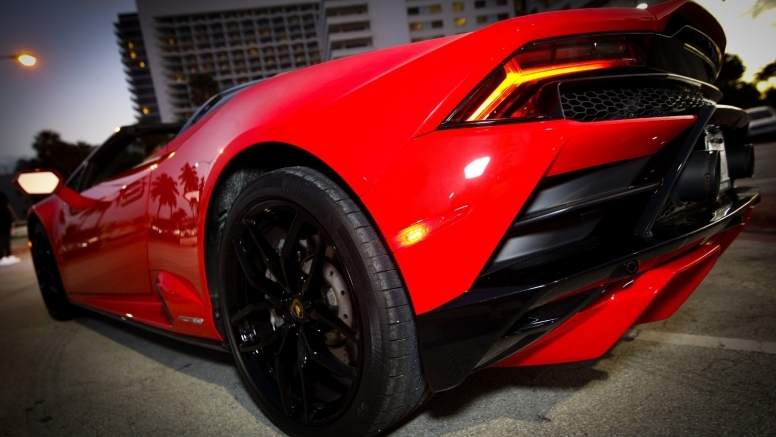 The New Rules of High-End Car Rentals in South Florida image