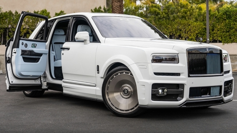 Miami’s Most Luxurious SUV: Rent the Rolls-Royce Cullinan image