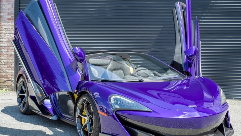 South Florida New Year in Style: Why Supercar Rentals Are the Hottest 2025 Trend image