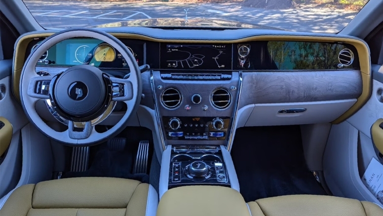 The Pinnacle of Prestige: Rolls-Royce Cullinan Rental South Florida image