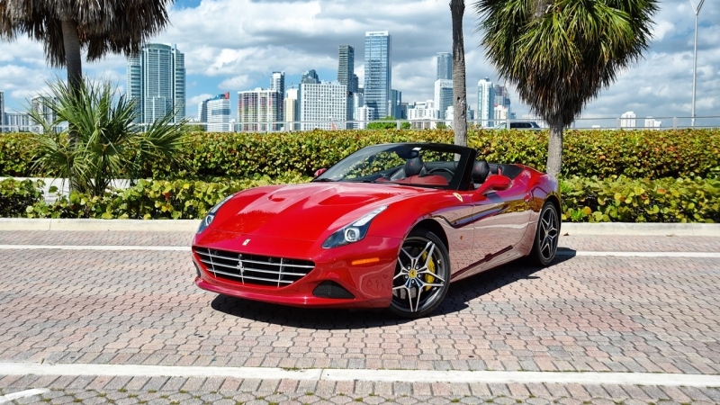  Ferrari California T car image