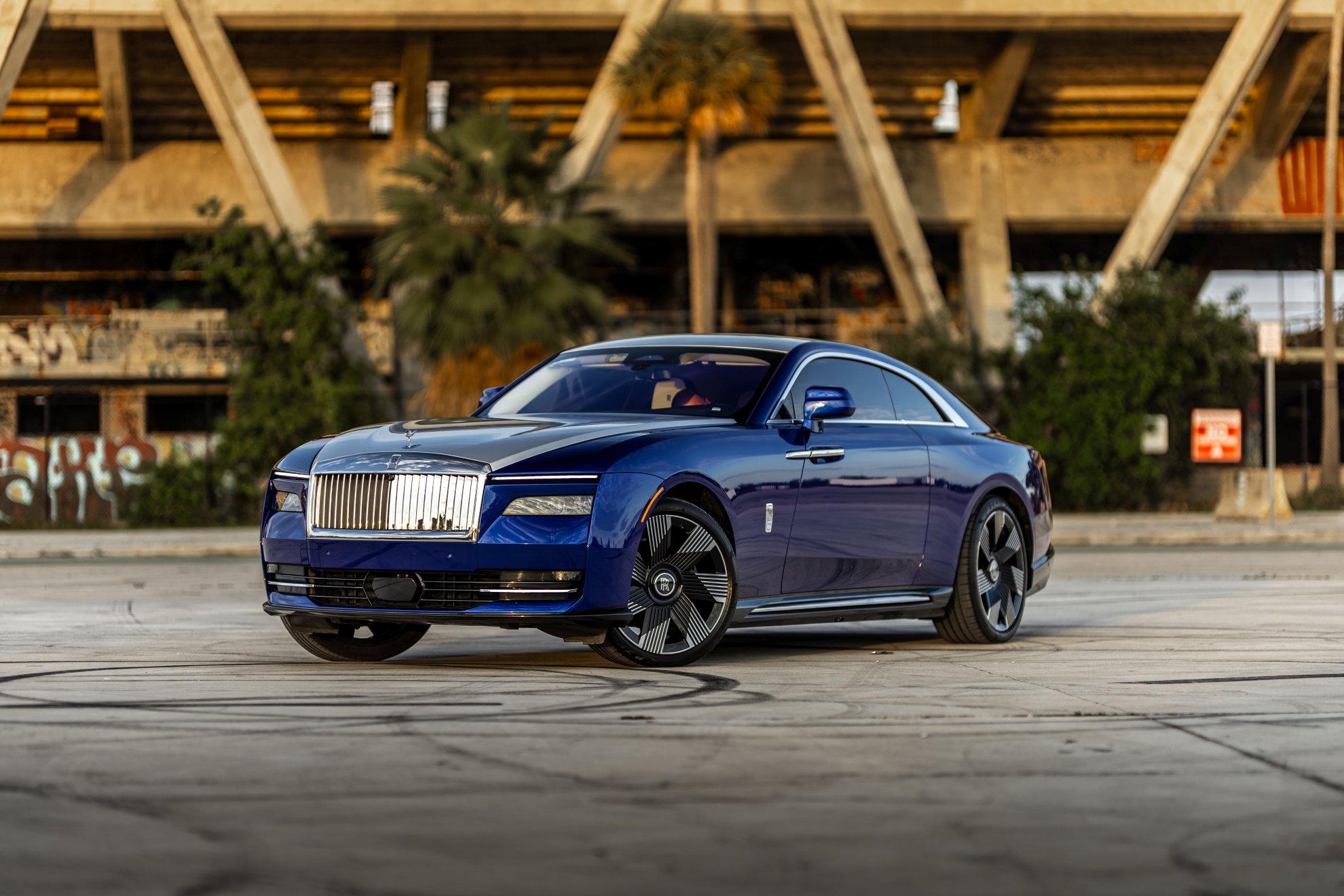 Rolls-Royce Spectre car sidebar